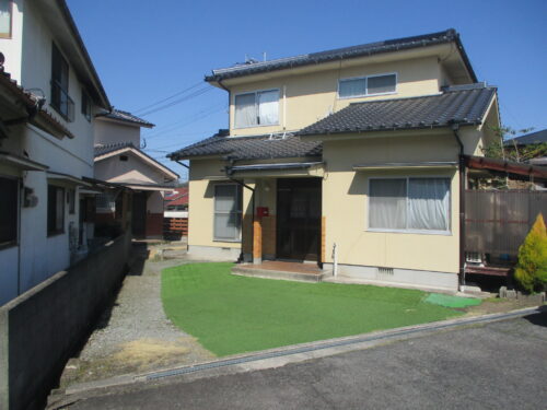 中城町売家・月極駐車場