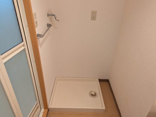 現在リフォーム中の為、同型のお部屋写真です。(内装)